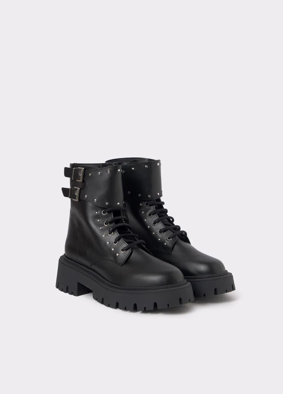 Bota Cordoes Tachas