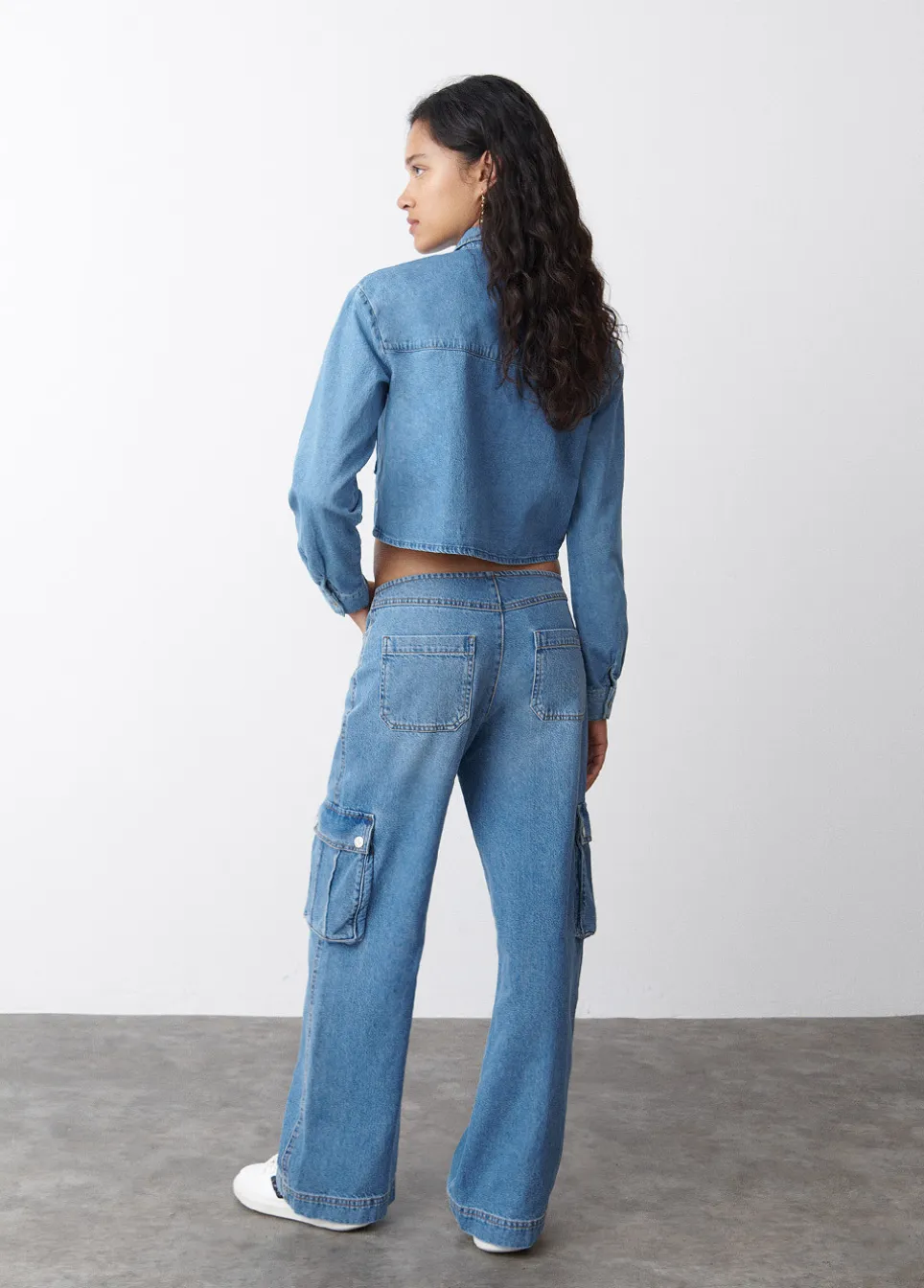 Jeans Cargo Com Cintura Baixa