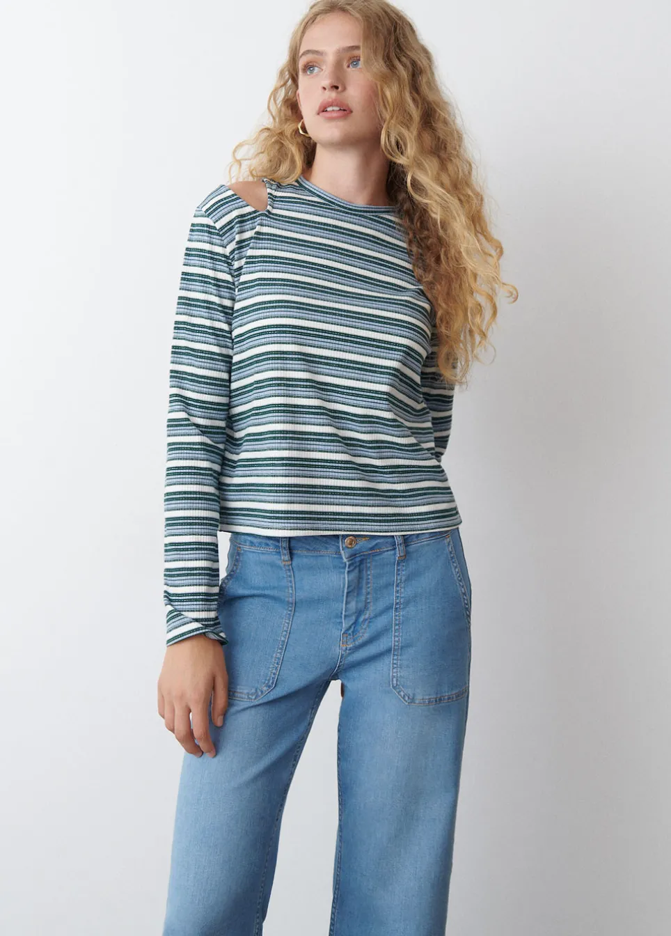 T-Shirt As Riscas Com Cut Out